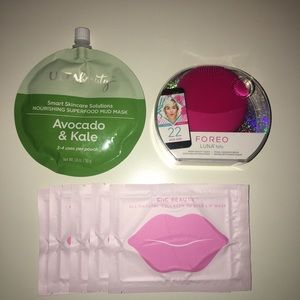 Brand new Foreo Luna Fofo in fushia bundle